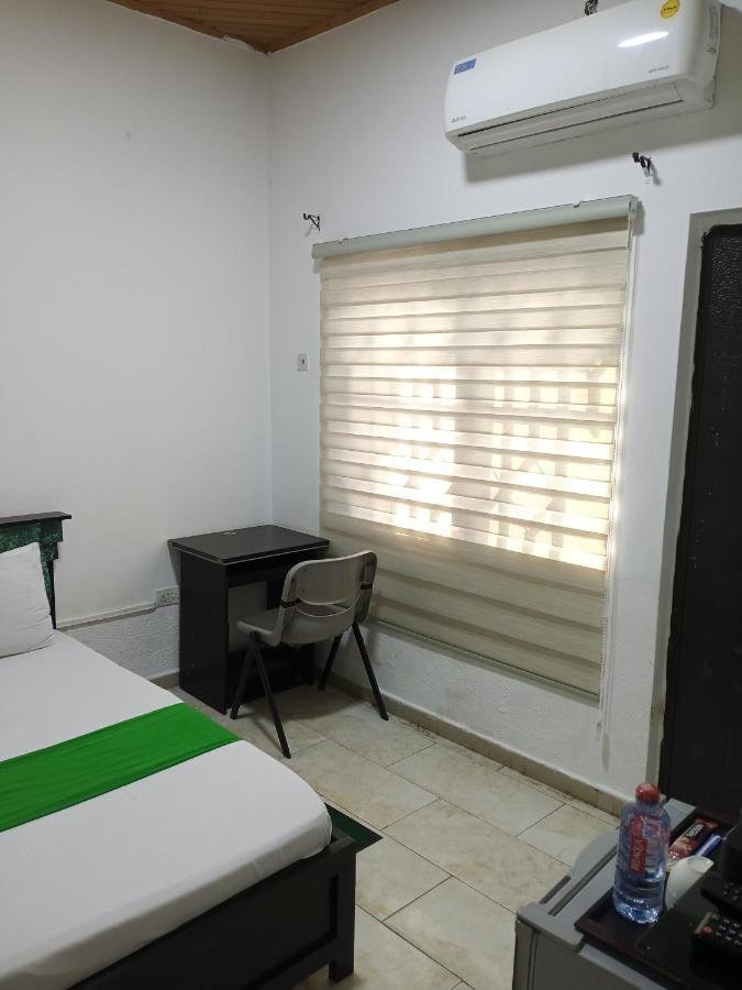 Hgl Guest House 东勒贡 外观 照片