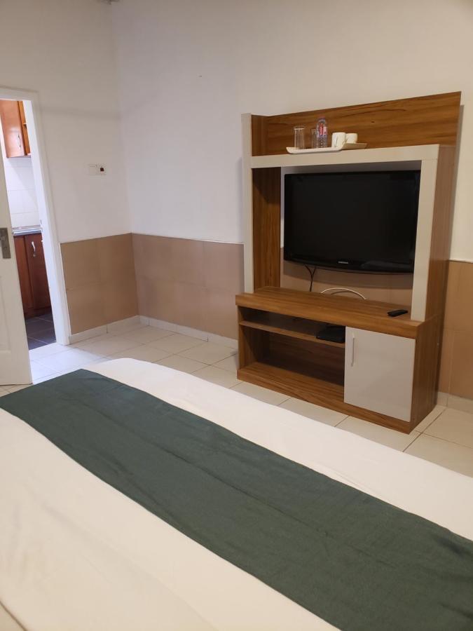 Hgl Guest House 东勒贡 外观 照片