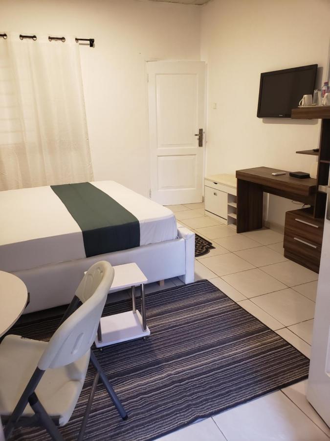 Hgl Guest House 东勒贡 外观 照片